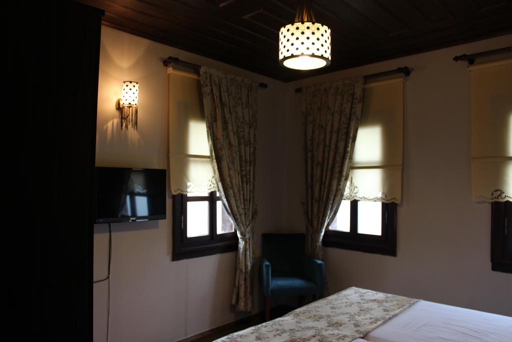 Bed and Breakfast Faik Bey Konagi Golyazi Номер фото