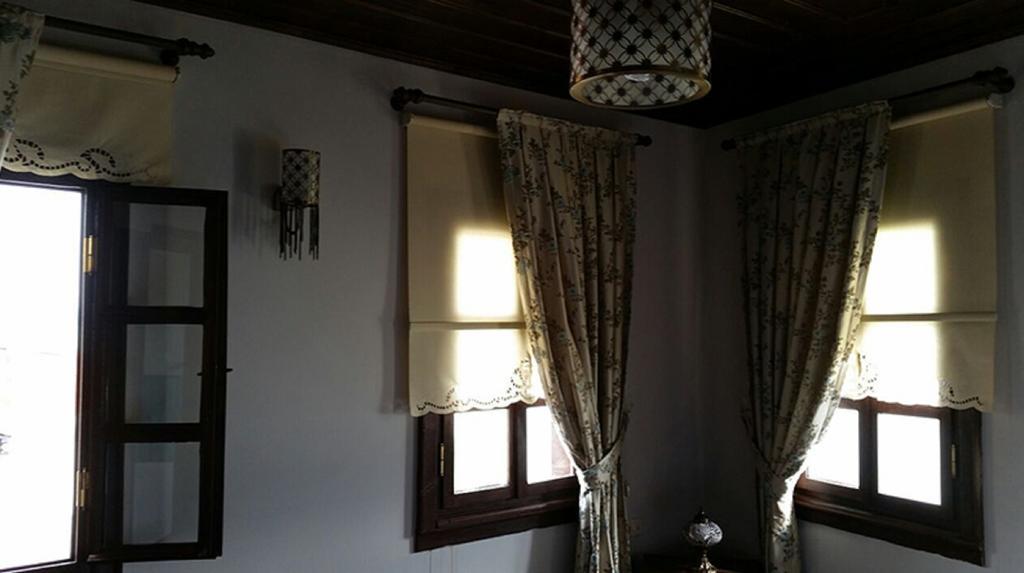 Bed and Breakfast Faik Bey Konagi Golyazi Екстер'єр фото